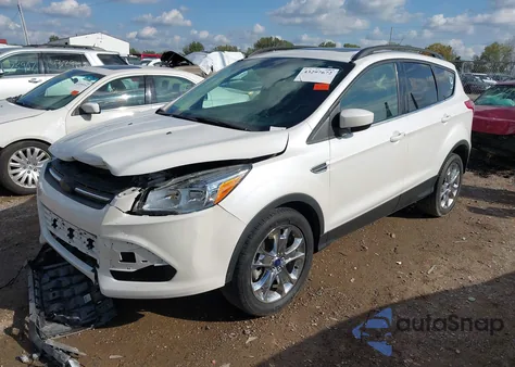 2015 Ford Escape Se z USA, uszkodzony, nr VIN 1FMCU9G99FUC45614